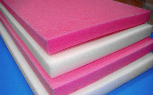 冷链物流中的缓冲保护材料:冷冻环境下班玛珍珠棉的应用解析 冷链物流中的缓冲保护材料:冷冻环境下班玛珍珠棉的应用解析